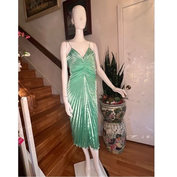 Anthropologie Delfi Collective V-Neck Pleated Midi Dress - Picture 5 of 7